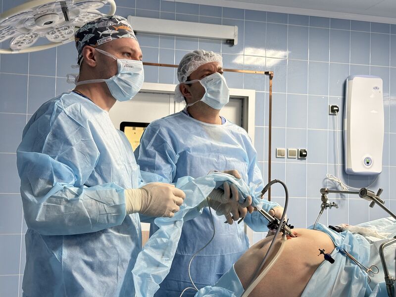 Продольная лапароскопическая резекция желудка